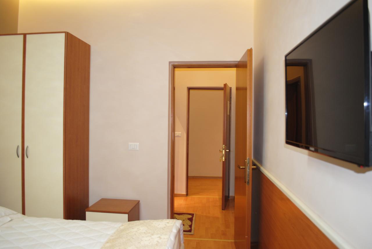 Hotel Palma Tirana Exteriér fotografie