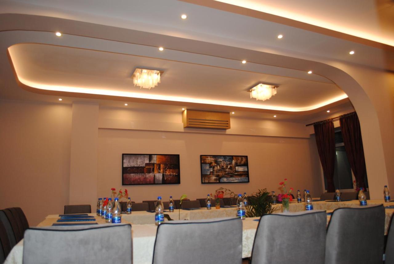 Hotel Palma Tirana Exteriér fotografie